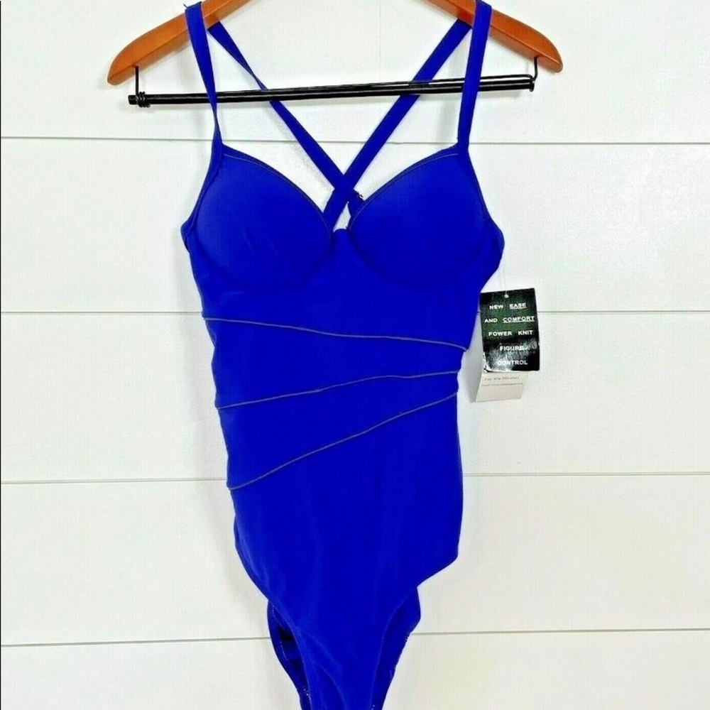 NWT Shore Shapes Size 12 Swimsuit Underwire Bra Adjustable Straps One Piece